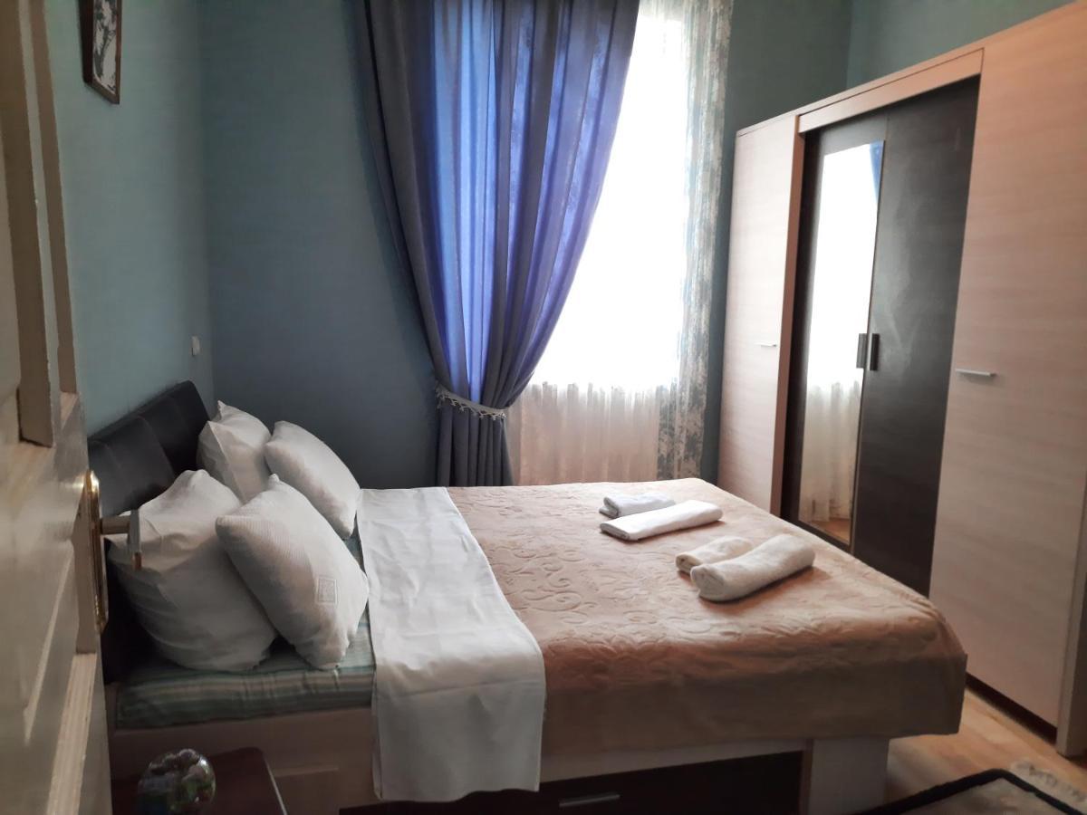 Sisi Guest House Кутаїсі Екстер'єр фото