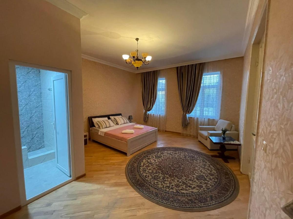 Sisi Guest House Кутаїсі Екстер'єр фото